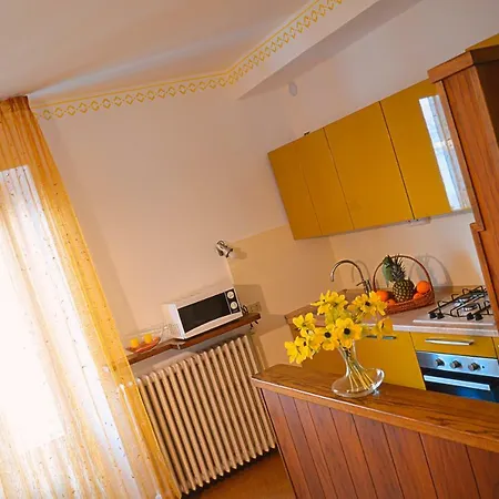 Ocra Apartment *